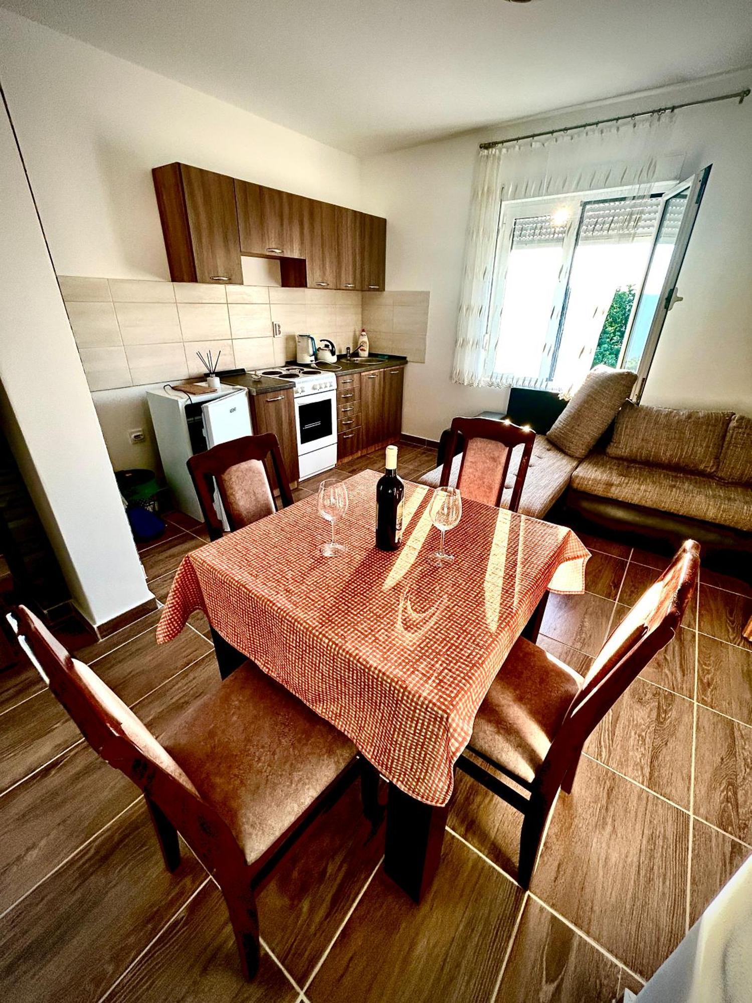 Venecija Apartman *